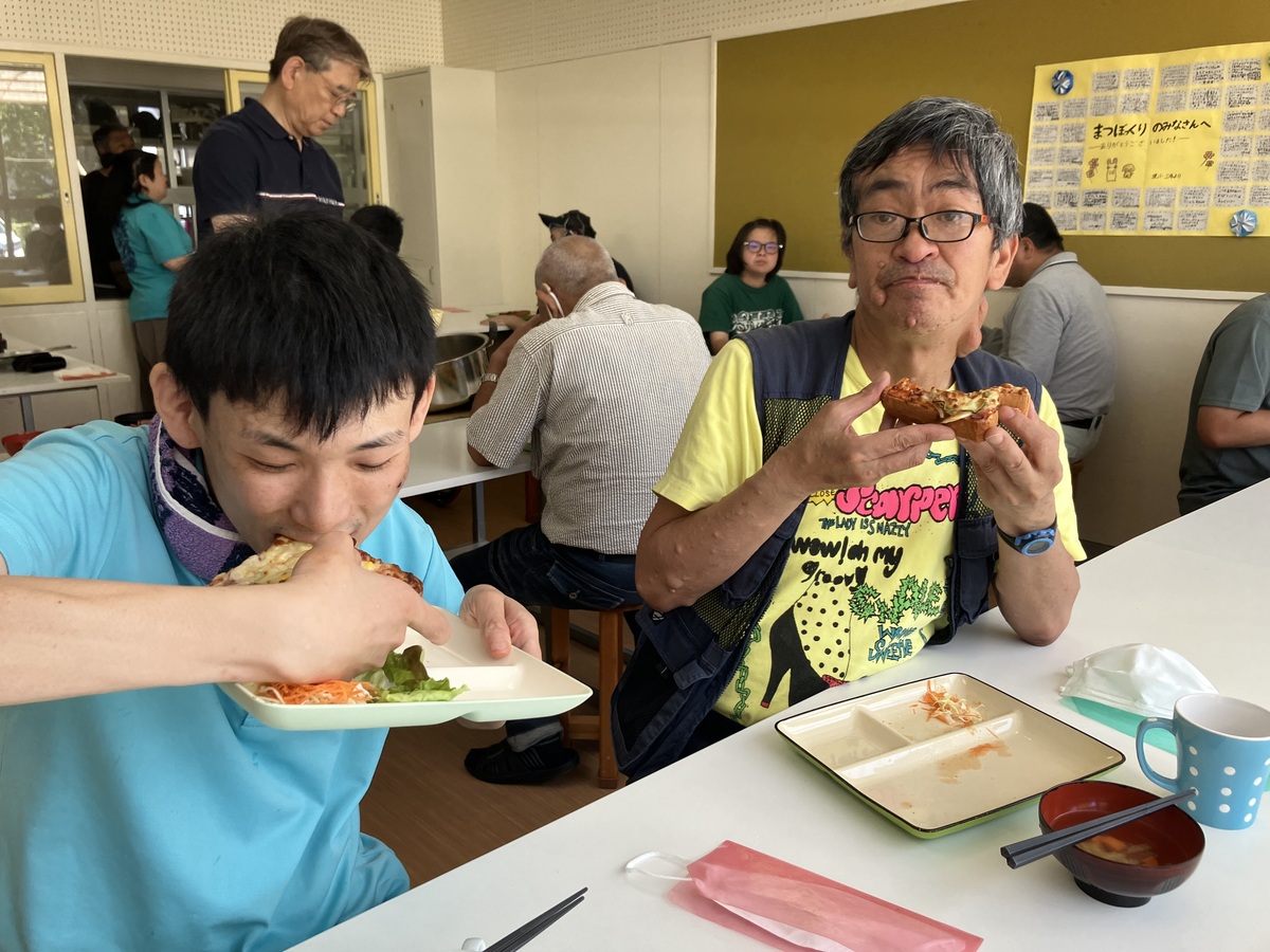 昼食
